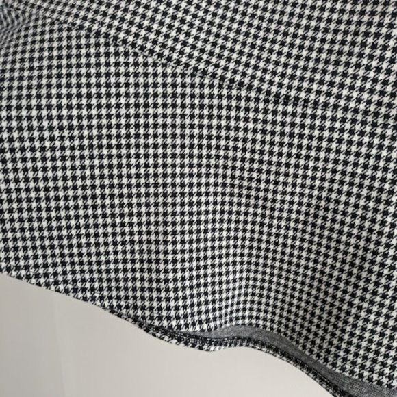 Gap Cream and Black Houndstooth Skirt Size 20 - Picture 6 of 8